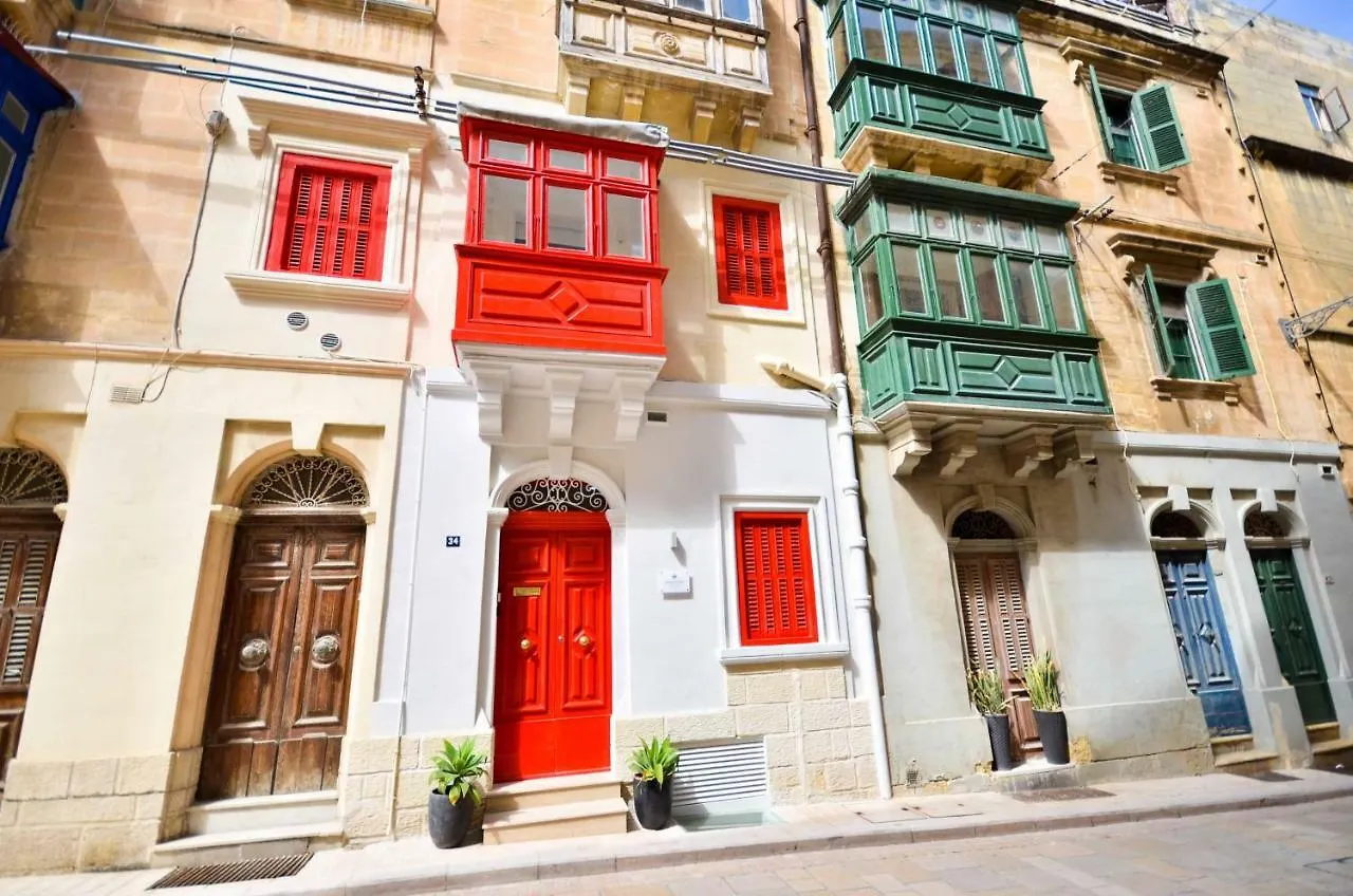 Eight Point Living 34B Villa Birgu Malta